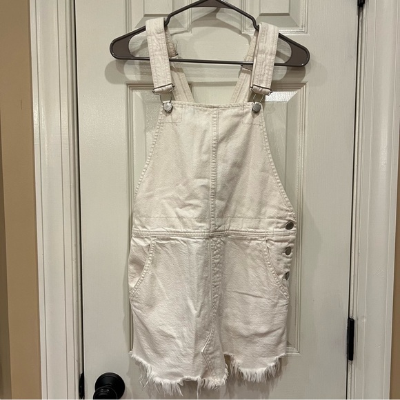 Free People White Overall Mini Dress Torn Up Jumper Distressed Size 2 - Picture 2 of 9